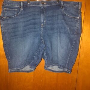 𝅺Lane Bryant jean Bermuda shorts denim size 28